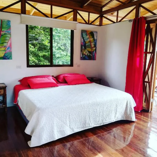 Ibiza Tropical Beach Villas, hotel v destinaci Uvita