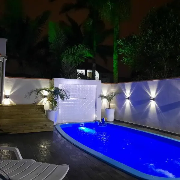 Triplex Aconchego, hotel in Itapoa
