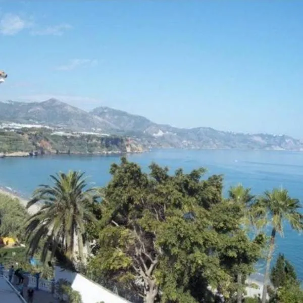 Apartamento Burriana Carabeo, hotel in Nerja