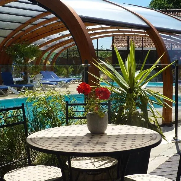Camping Pommiers des Trois Pays, hotel v destinaci Licques