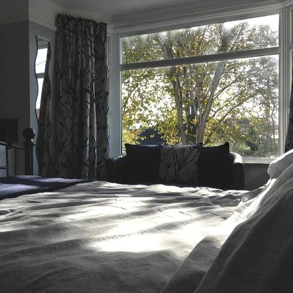 Wickham House Apartment, hotel v destinaci Fremington