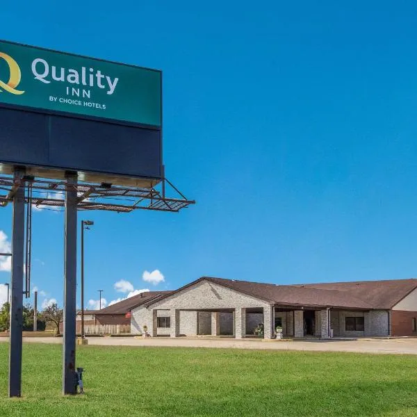 Quality Inn, hotel em New Harmony