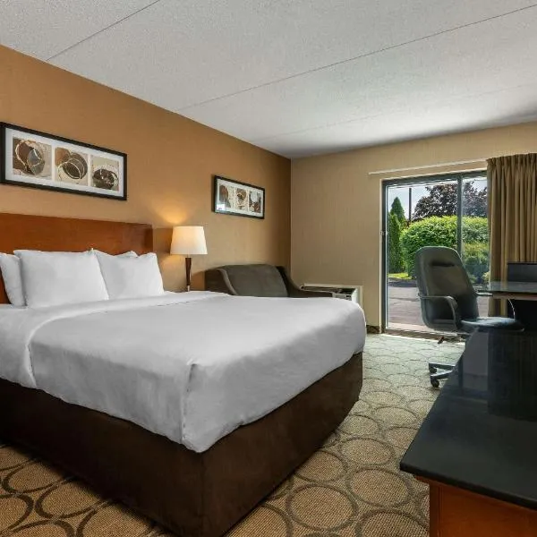 Comfort Inn Sherbrooke, hotel v destinaci Sherbrooke