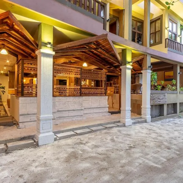 West Sands, hotel din Ukulhas