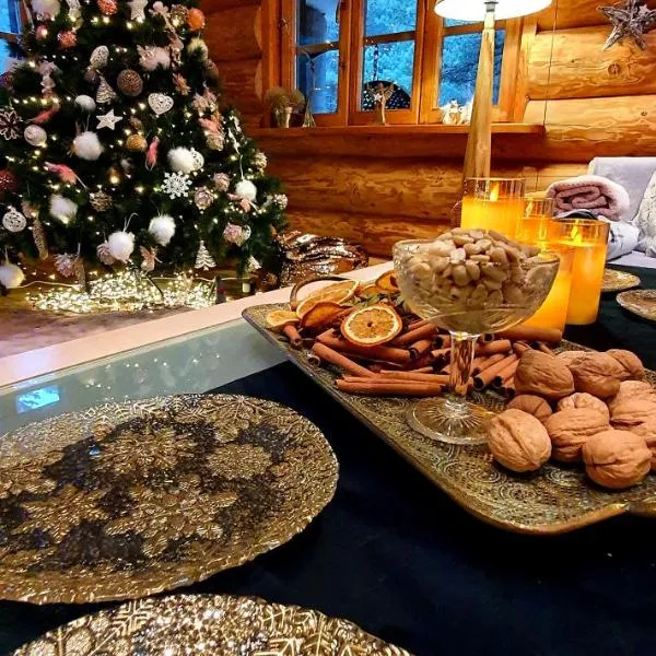 Sunset House, hotel v destinaci Ulmale