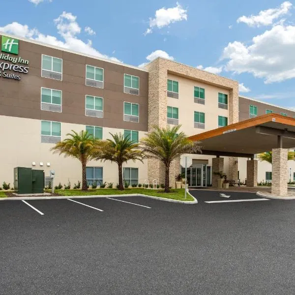 Holiday Inn Express & Suites - Deland South by IHG, hotel v destinaci De Land