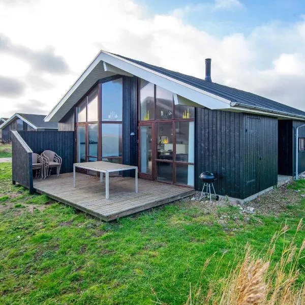 8 person holiday home in Ulfborg-By Traum, hotel in Thorsminde