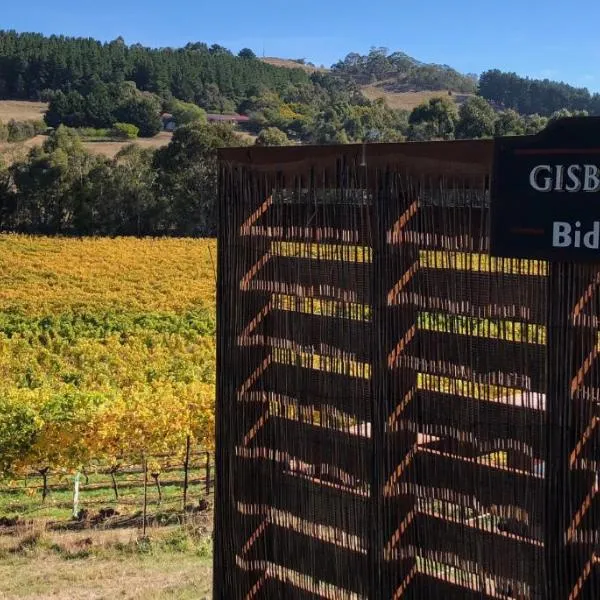 Gisborne Peak Winery Short Term Stays: Gisborne şehrinde bir otel