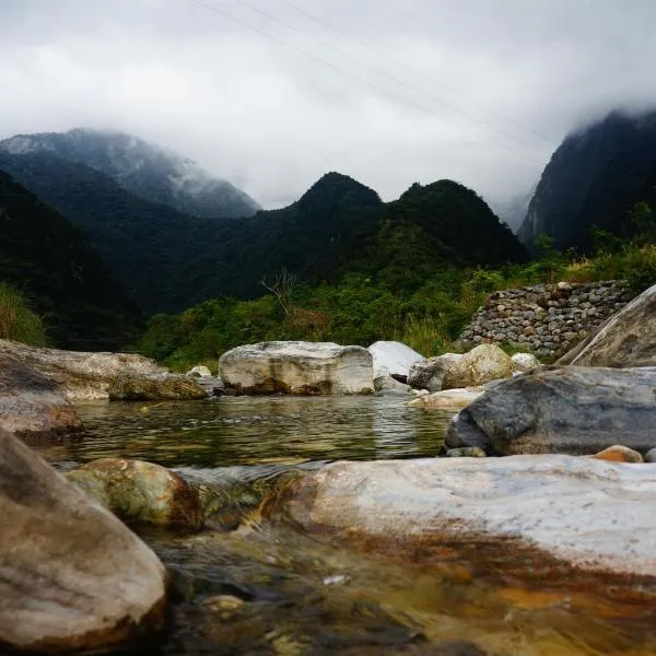 SongYue Homestay, hotel di Xiulin