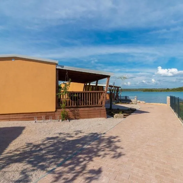 Mobile home Sea Bream, Hotel in Pašman