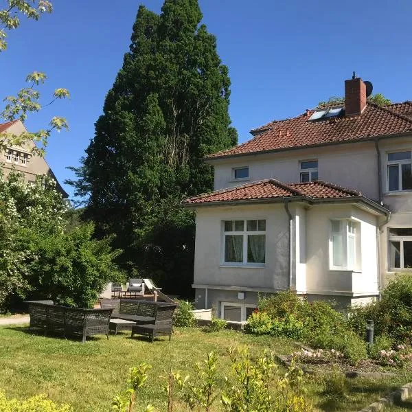 Villa 32 Kröpelin, hotel in Satow-Oberhagen