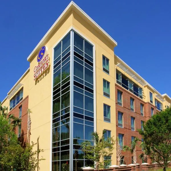 Comfort Suites Charleston West Ashley, hotel di Charleston