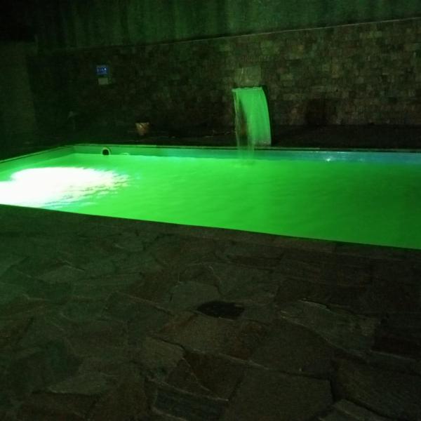 Maravilhosa vila a 150 m da praia do GUARAÚ, para 30 pessoas! - Foto 4