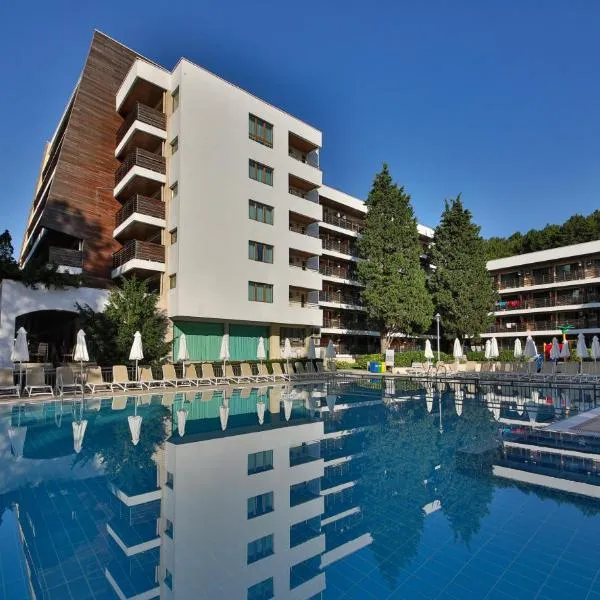 Flamingo Hotel 4*, hotel en Albena