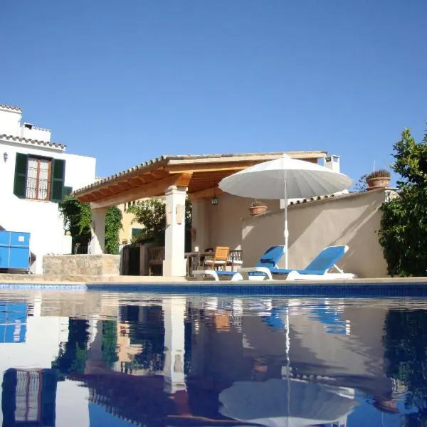 Villa Maria, bonita casa con jardín y piscina privada en Andratx, hotel in Andratx