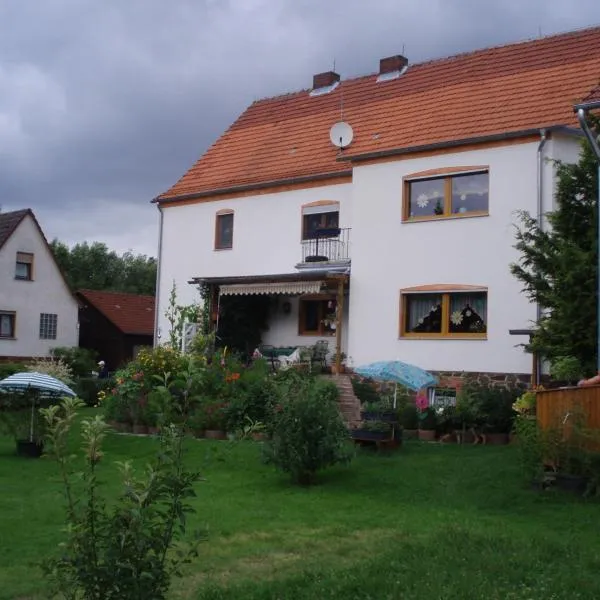 Haus-in-Gemuenden-an-der-Wohra, hotel in Lehnhausen