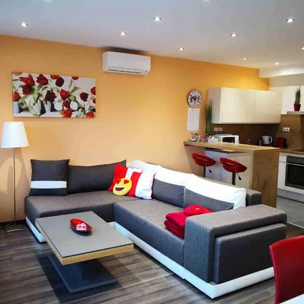Zafír Sziget Apartman, hotelli kohteessa Sárvár