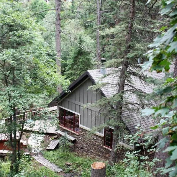 Hideaway Above The Stream Sundance, Utah, hotel v destinaci Sundance