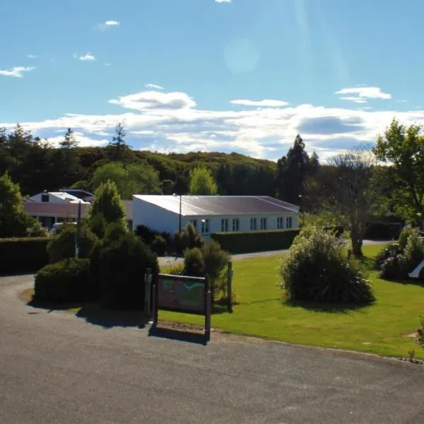 Last Light Lodge, hotel a Wairoto