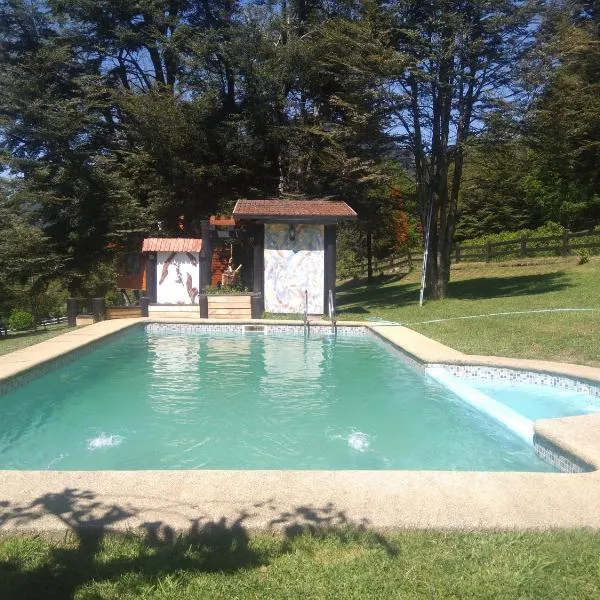 Cabañas Wualmapu " acceso sólo vehiculos tipo camioneta, jeep o SUV", hotel v destinaci Pucón