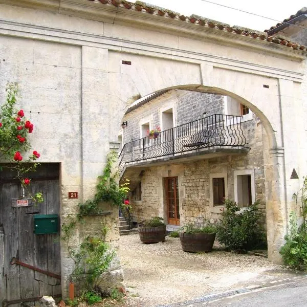 La Cour des Cloches, hotel em Mainxe