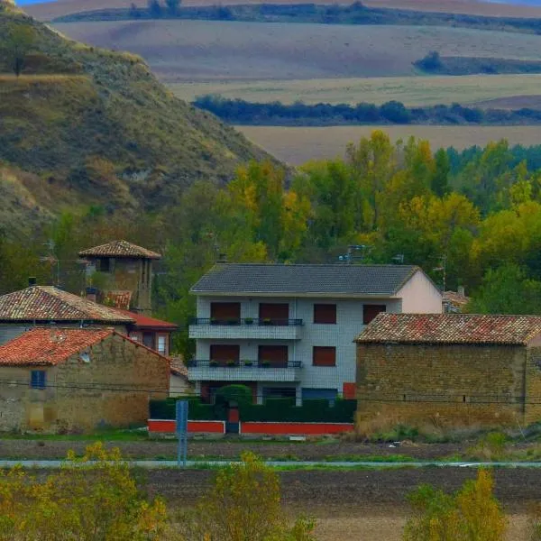 Casa Zacarias - Bonitas vistas en La Rioja, hotel di Herramélluri