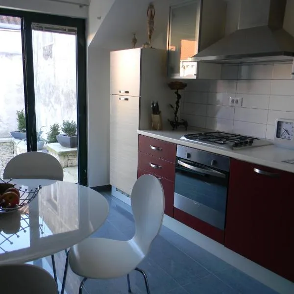 Apartments Lorenco, hotel in Dazlina