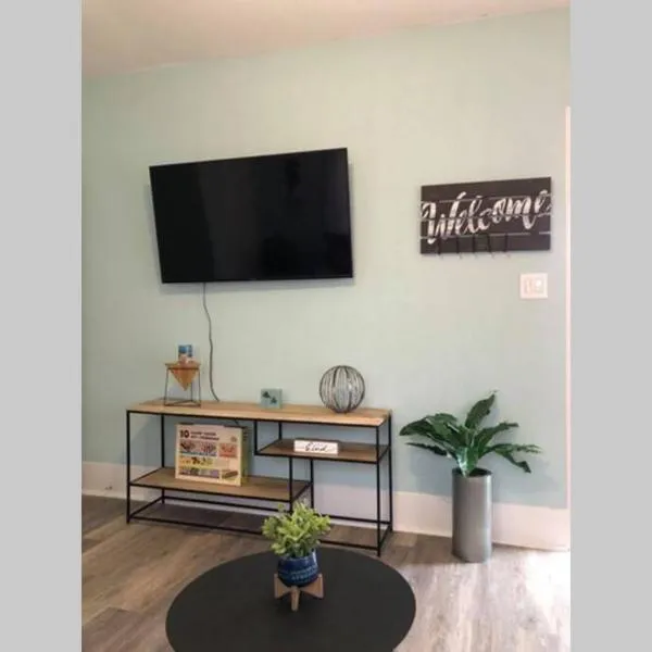 The Comfi Coral - 2 Bed Apartment Home Studio B, hôtel à Baytown