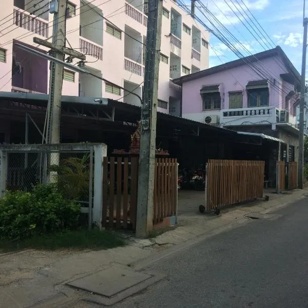 Thanya Mansion, hotel v destinaci Kanchanaburi