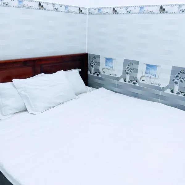 Nhà nghỉ Đế Vương, hotel di Thu Dau Mot