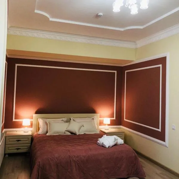 Royal Rest, hotel in Belokrinichʼye