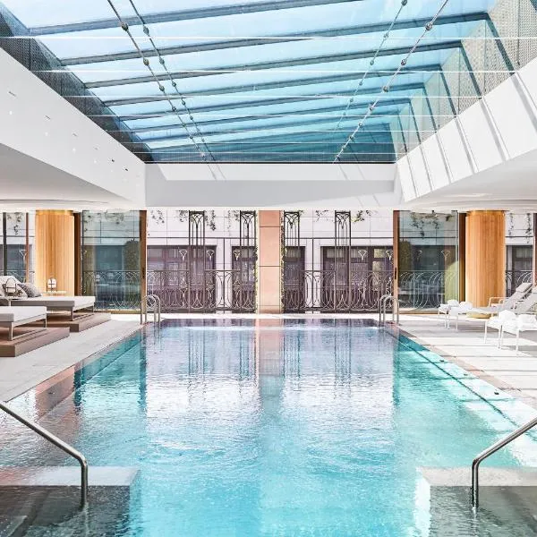 Four Seasons Hotel Madrid, hotelli kohteessa Madrid