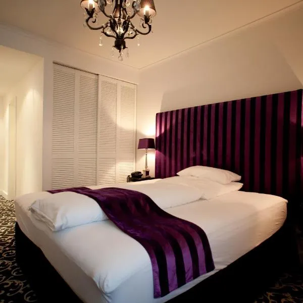 Hotel Aleksandra, khách sạn ở Düsseldorf