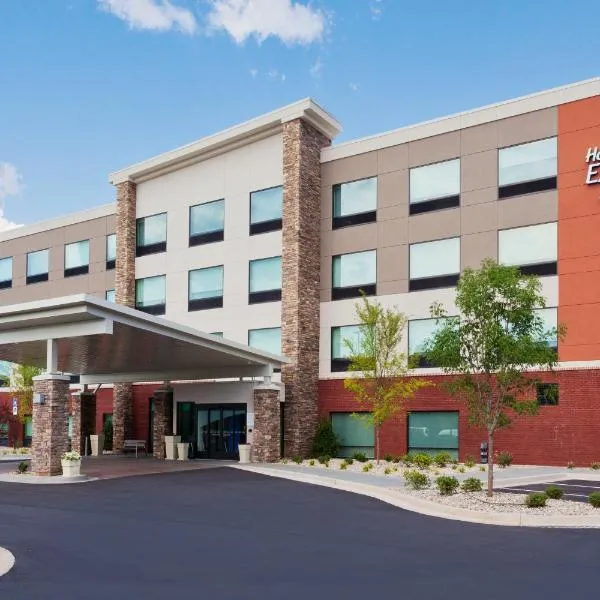 Holiday Inn Express & Suites - Fayetteville, an IHG Hotel, hotel in Tyrone