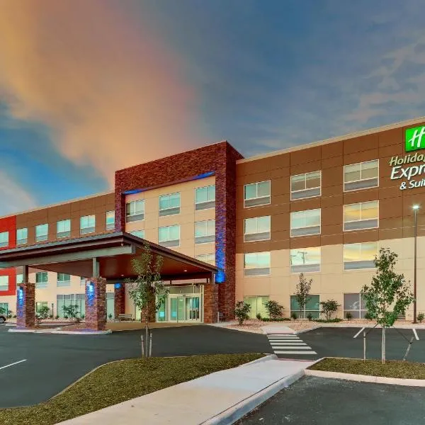 Holiday Inn Express & Suites - Roanoke – Civic Center, hotel v destinaci Roanoke
