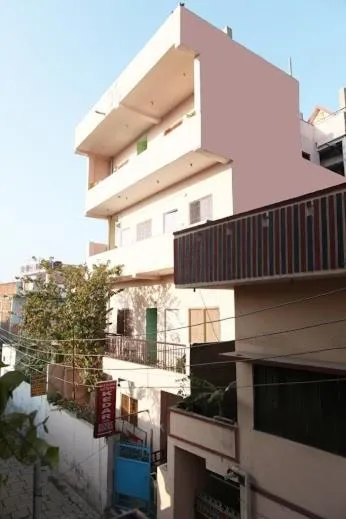 Kedar Guest House -Feel At Home, hotel a Varanasi