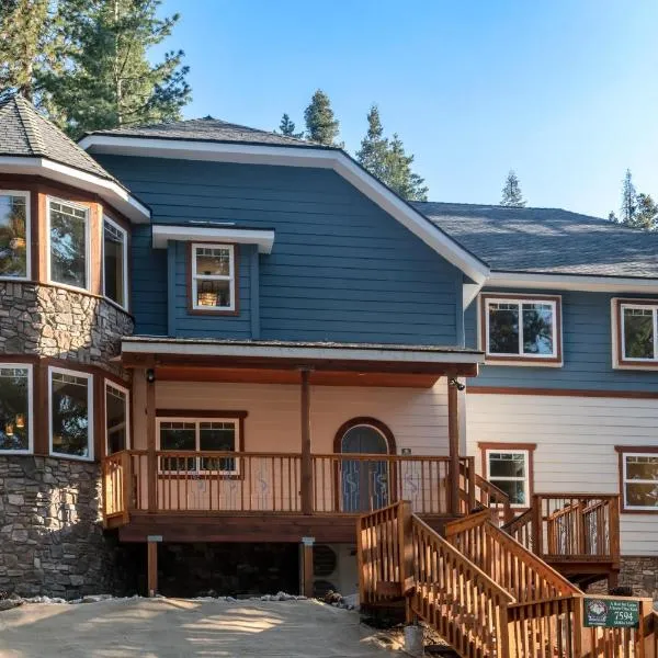 A Blue Sky Lodge, hotell i Yosemite West