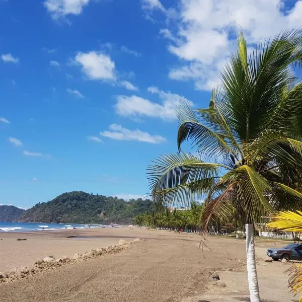 3Room Jaco Condos, hotel v destinaci Jacó