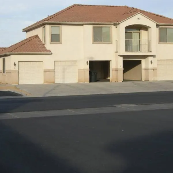 Mesquite Nevada Vacation Rental - Ground Level and double car garage, hotel v destinaci Mesquite