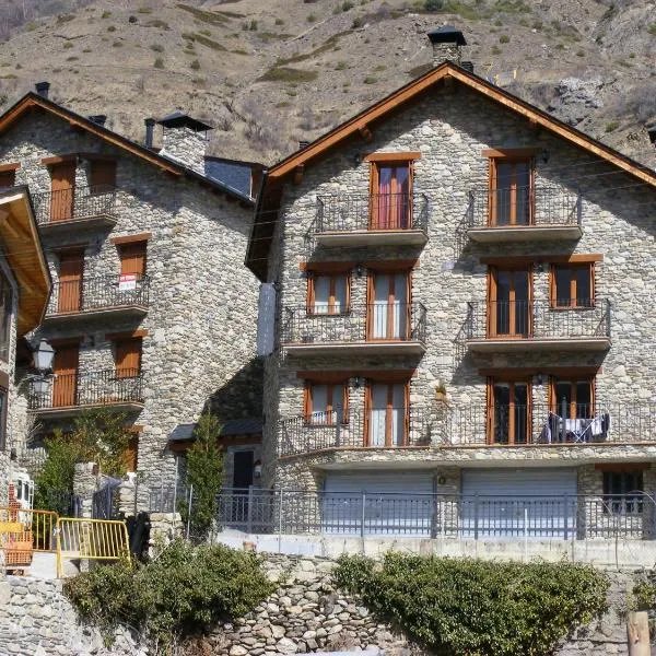 Apartaments l'Arrel, hotel v destinaci Espot