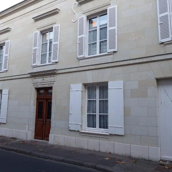 Chez Florence et Sylvain de Loudun, hotel em Glénouze