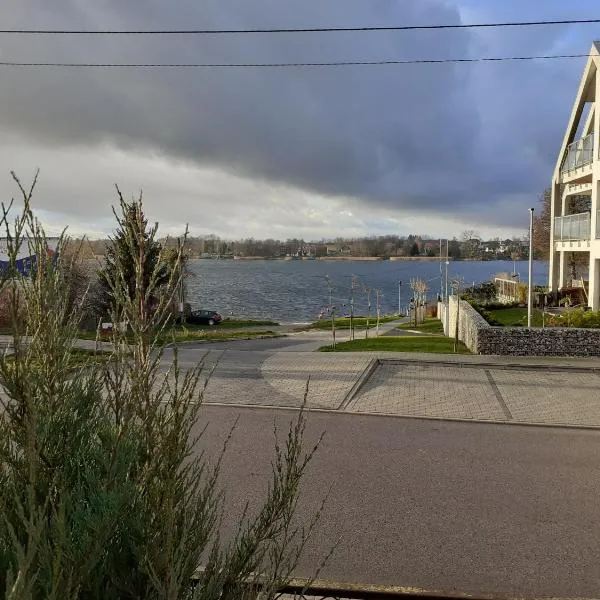 Apartament nad jeziorem: Rydzewo şehrinde bir otel