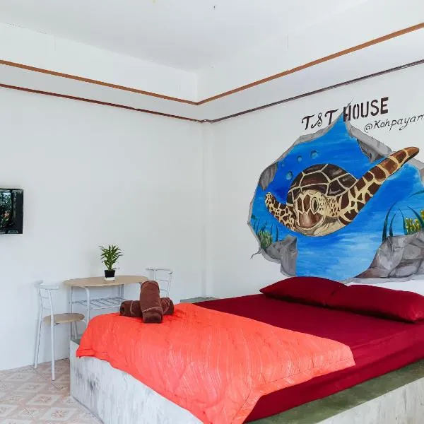 T and T house, hotel in Ko Phayam