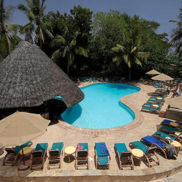 Pinewood Beach Resort and Spa, hotel in Galu