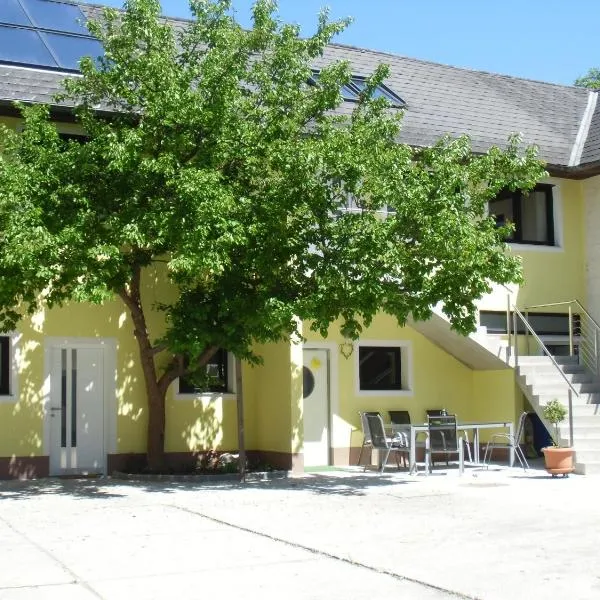 Peterseil's Radl Zimmer, hotell i Mauthausen