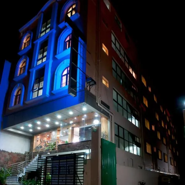 Sheetal Residency, hotel u gradu 'Tāvarikere'