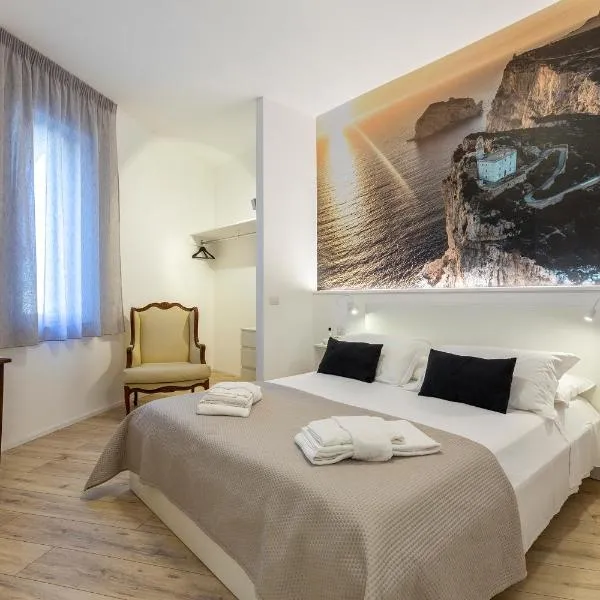 RelaisApartments MERCEDE, hotel in Alghero
