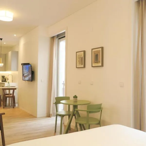 Chiado modern apt with ac elevator green terrace