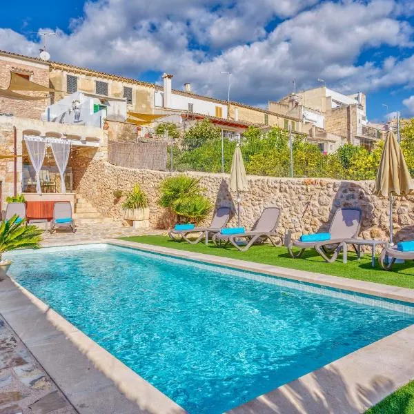 Casa del Sol, hotel v destinaci Búger
