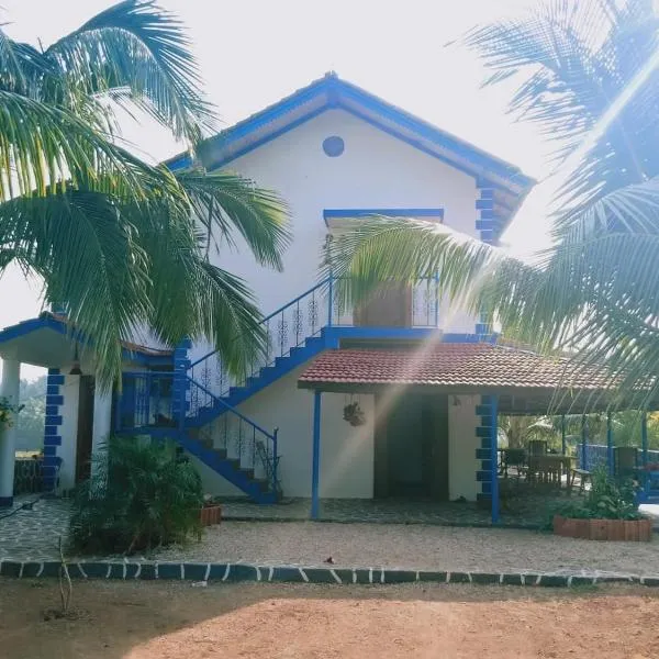 Aqua Arina Holiday Farm House, hotel in Rajpuri